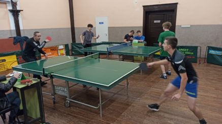 Podsumowanie Mikołajkowego Turnieju Tenisa Stołowego